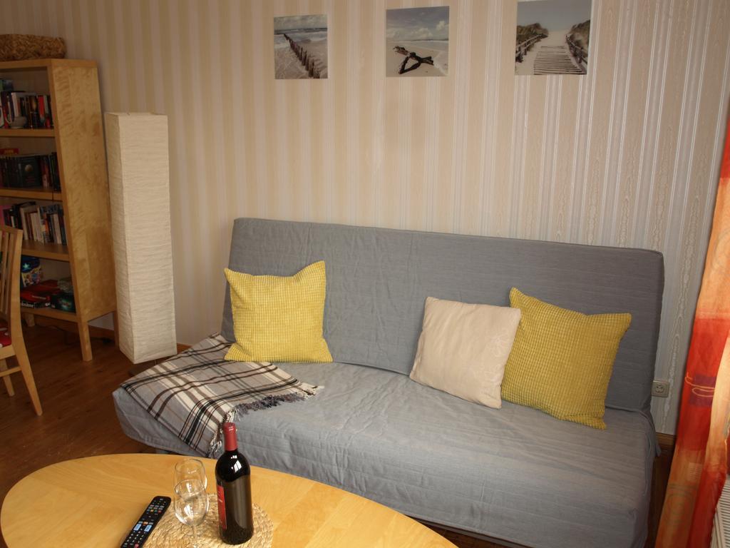 Haus Ostseeatoll Appartamento Rostock Esterno foto
